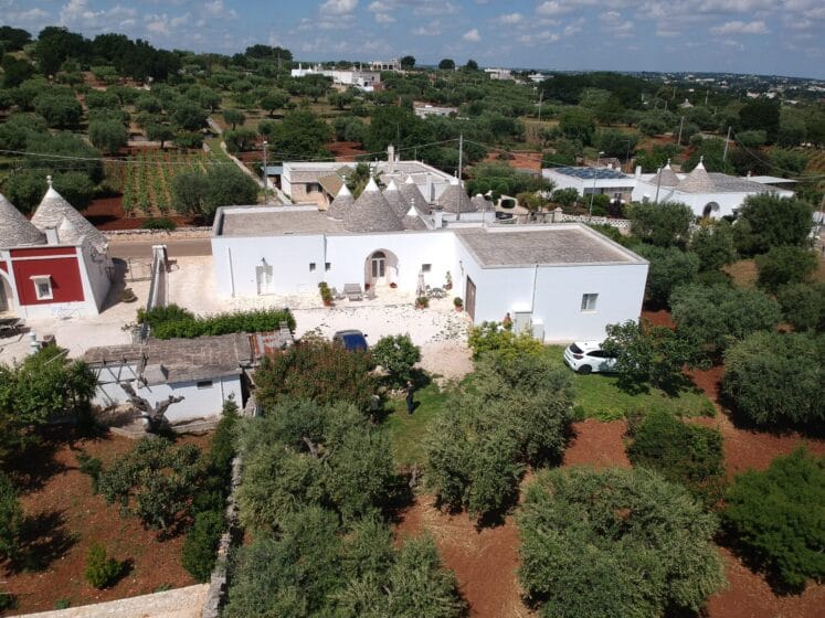 Trulli Fioriti